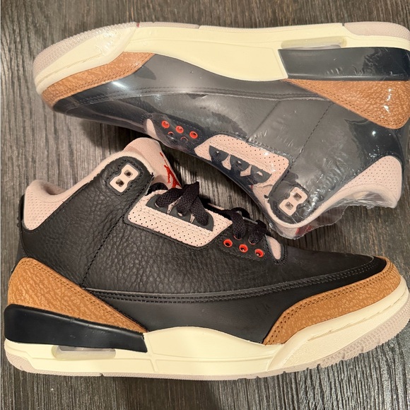 Jordan Other - Jordan 3 Retro Desert Elephant size 8